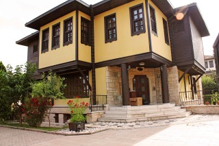 Özdemirler Konağı: SİT bölgesi yerel mimari konut